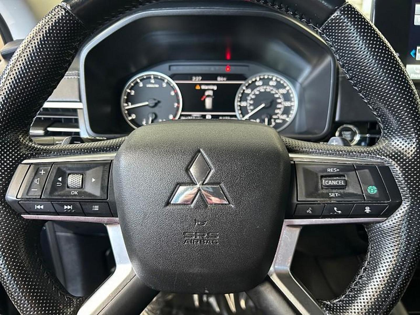 2024 BLACK Mitsubishi Outlander (JA4J3VA85RZ) with an 4-Cyl 2.5 Liter engine, Automatic CVT transmission, located at 412 Auto Vista Drive, Palmdale, CA, 93551, (661) 945-0620, 34.592636, -118.136681 - Photo#22