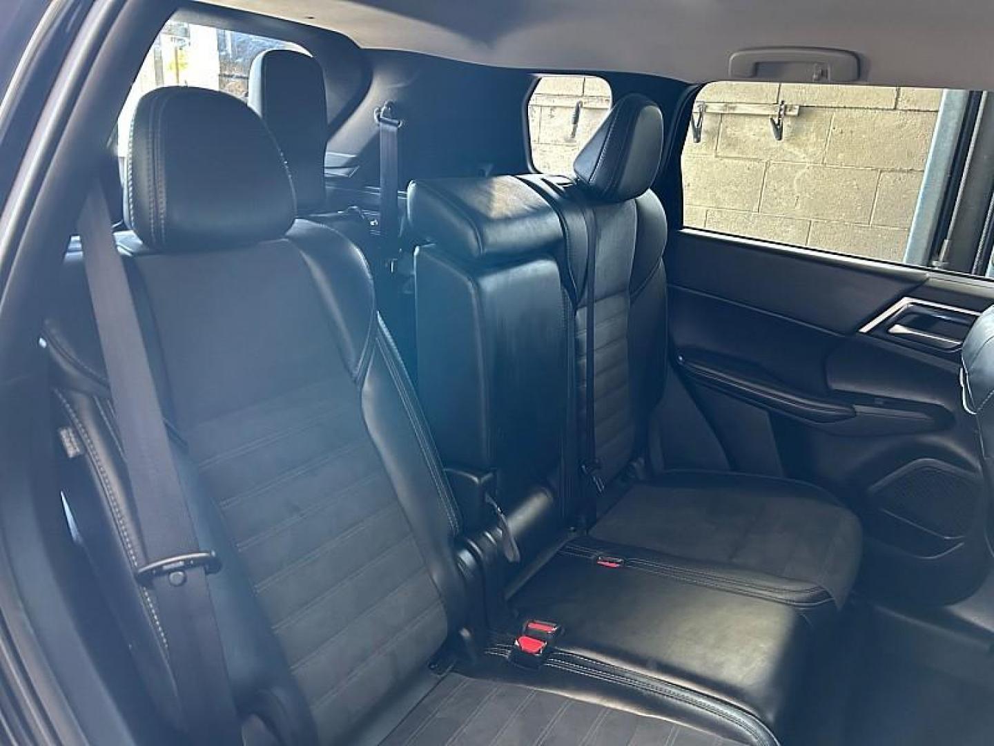 2024 BLACK Mitsubishi Outlander (JA4J3VA85RZ) with an 4-Cyl 2.5 Liter engine, Automatic CVT transmission, located at 412 Auto Vista Drive, Palmdale, CA, 93551, (661) 945-0620, 34.592636, -118.136681 - Photo#29