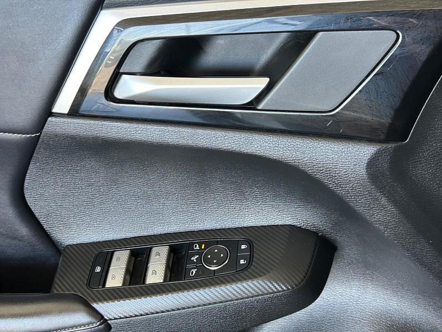 2024 BLACK Mitsubishi Outlander (JA4J3VA85RZ) with an 4-Cyl 2.5 Liter engine, Automatic CVT transmission, located at 412 Auto Vista Drive, Palmdale, CA, 93551, (661) 945-0620, 34.592636, -118.136681 - Photo#31