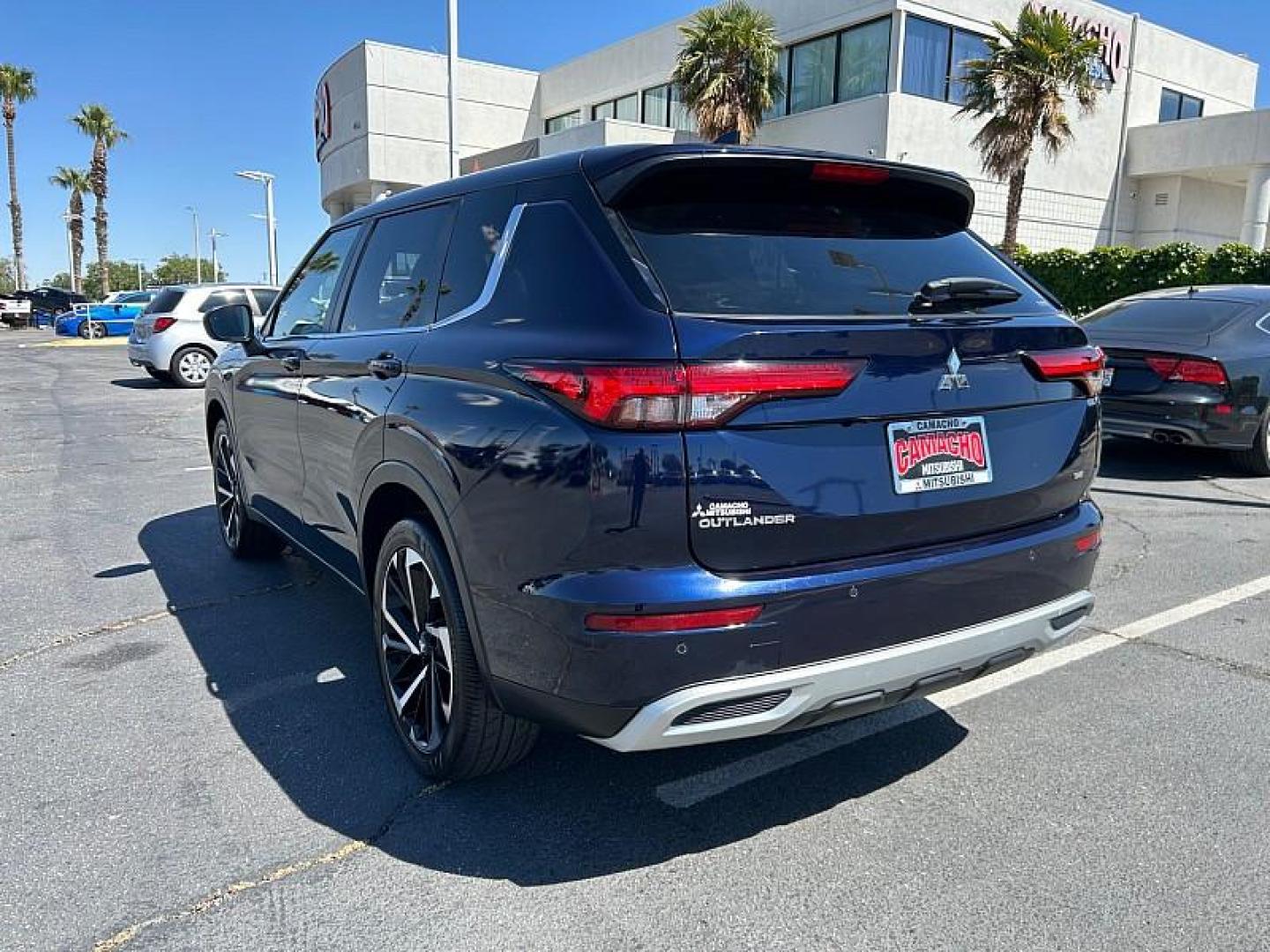 2024 BLUE Mitsubishi Outlander (JA4J4VA89RZ) with an 4-Cyl 2.5 Liter engine, Automatic CVT transmission, located at 412 Auto Vista Drive, Palmdale, CA, 93551, (661) 945-0620, 34.592636, -118.136681 - Photo#5