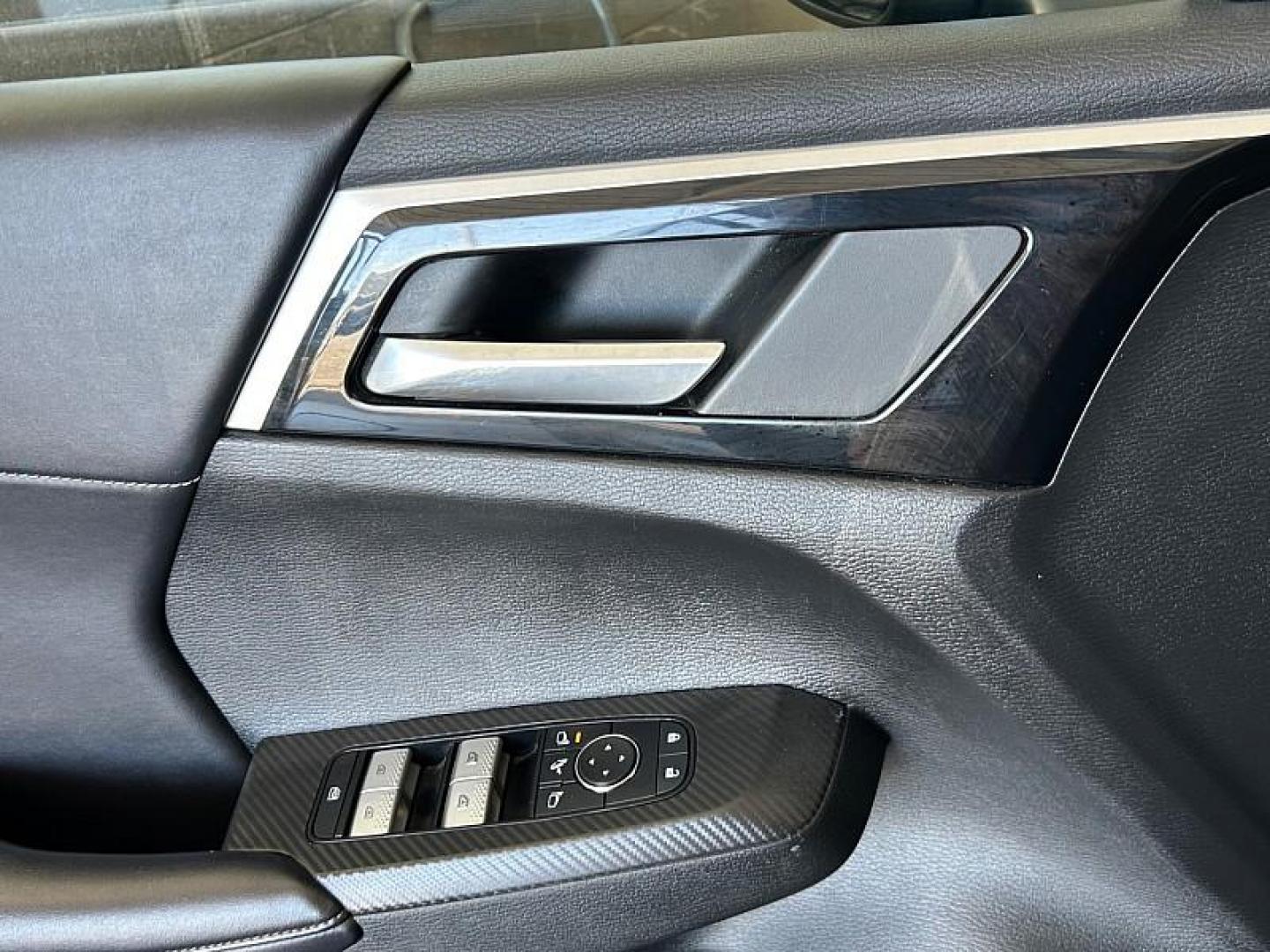 2024 BLUE Mitsubishi Outlander (JA4J4VA89RZ) with an 4-Cyl 2.5 Liter engine, Automatic CVT transmission, located at 412 Auto Vista Drive, Palmdale, CA, 93551, (661) 945-0620, 34.592636, -118.136681 - Photo#28