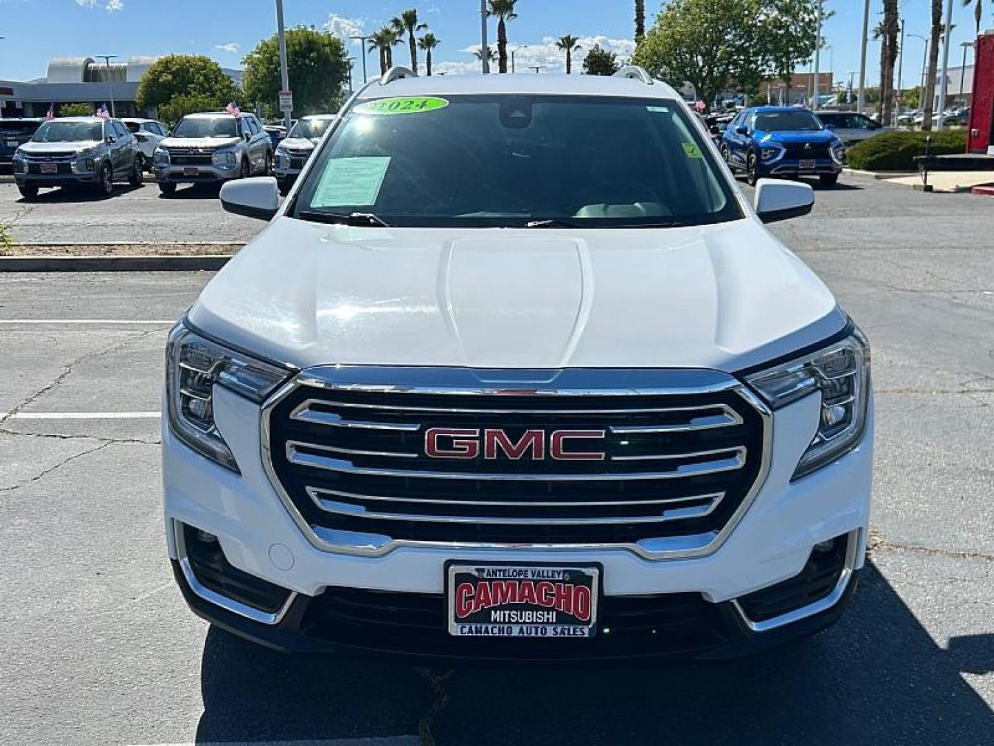 2024 SILVER Nissan Rogue (JN8BT3BB3RW) with an 3-Cyl Turbo 1.5 Liter engine, Automatic CVT transmission, located at 412 Auto Vista Drive, Palmdale, CA, 93551, (661) 945-0620, 34.592636, -118.136681 - Photo#1