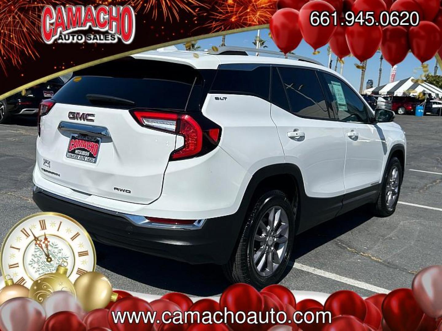 2024 SILVER Nissan Rogue (JN8BT3BB3RW) with an 3-Cyl Turbo 1.5 Liter engine, Automatic CVT transmission, located at 412 Auto Vista Drive, Palmdale, CA, 93551, (661) 945-0620, 34.592636, -118.136681- Photo#2