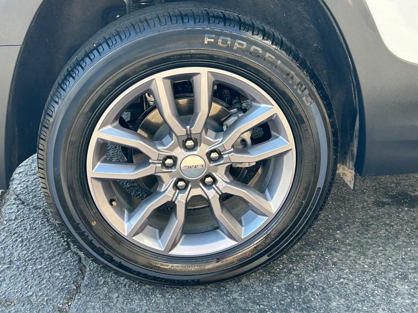 2024 SILVER Nissan Rogue (JN8BT3BB3RW) with an 3-Cyl Turbo 1.5 Liter engine, Automatic CVT transmission, located at 412 Auto Vista Drive, Palmdale, CA, 93551, (661) 945-0620, 34.592636, -118.136681 - Photo#11