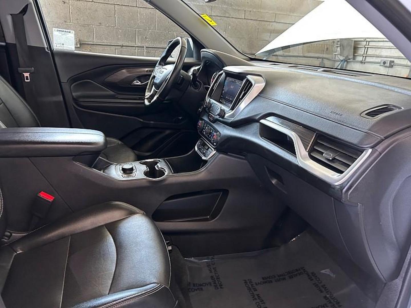 2024 SILVER Nissan Rogue (JN8BT3BB3RW) with an 3-Cyl Turbo 1.5 Liter engine, Automatic CVT transmission, located at 412 Auto Vista Drive, Palmdale, CA, 93551, (661) 945-0620, 34.592636, -118.136681 - Photo#24