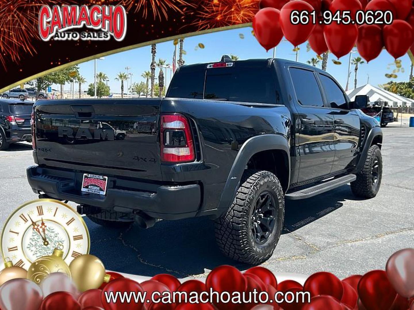 2022 BLACK Ram 1500 4WD (1C6SRFU91NN) with an V8 HEMI 6.2 Liter engine, Automatic 8-Spd transmission, located at 412 Auto Vista Drive, Palmdale, CA, 93551, (661) 945-0620, 34.592636, -118.136681 - Photo#4