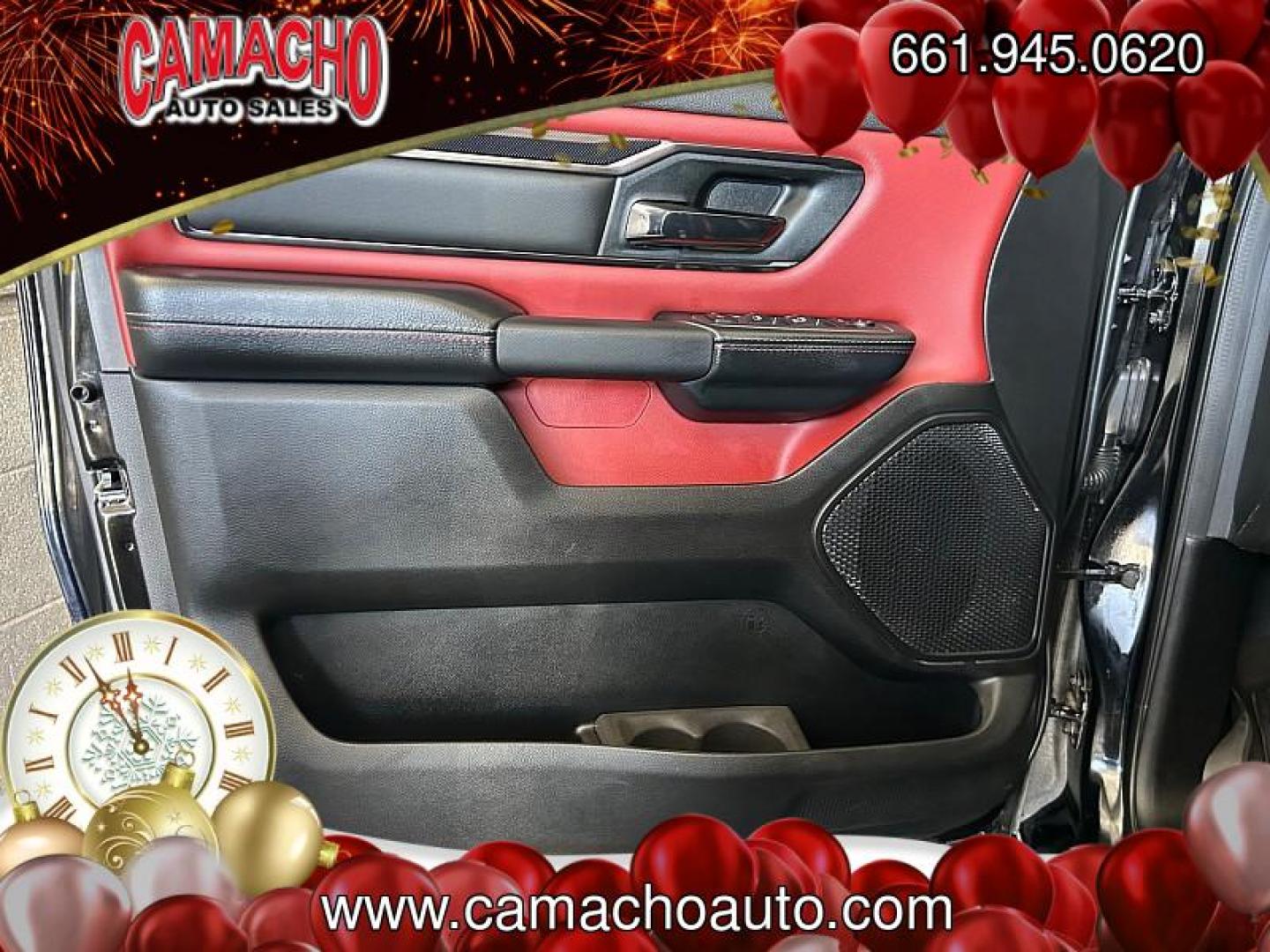 2022 BLACK Ram 1500 4WD (1C6SRFU91NN) with an V8 HEMI 6.2 Liter engine, Automatic 8-Spd transmission, located at 412 Auto Vista Drive, Palmdale, CA, 93551, (661) 945-0620, 34.592636, -118.136681 - Photo#18