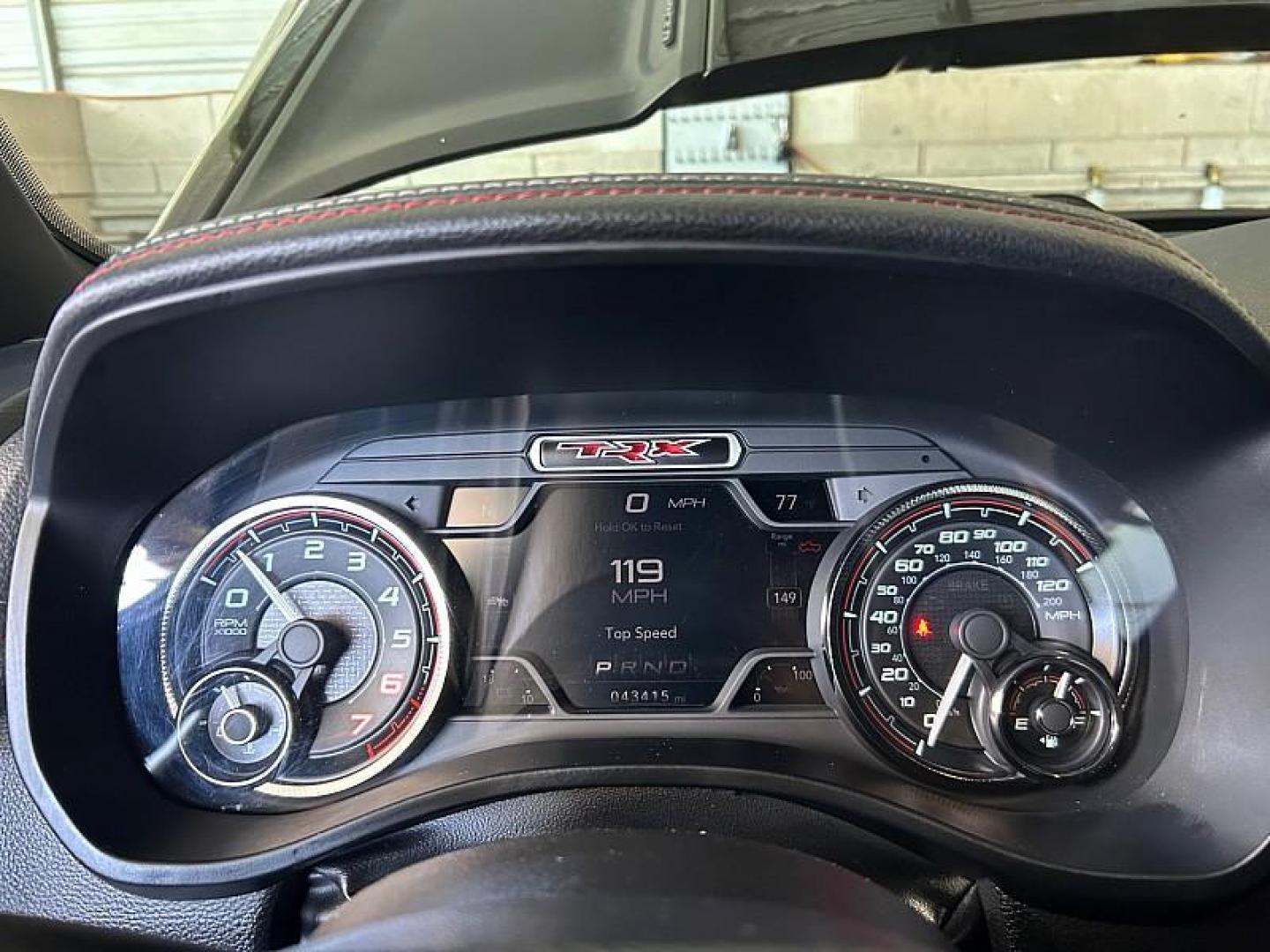 2022 BLACK Ram 1500 4WD (1C6SRFU91NN) with an V8 HEMI 6.2 Liter engine, Automatic 8-Spd transmission, located at 412 Auto Vista Drive, Palmdale, CA, 93551, (661) 945-0620, 34.592636, -118.136681 - Photo#20