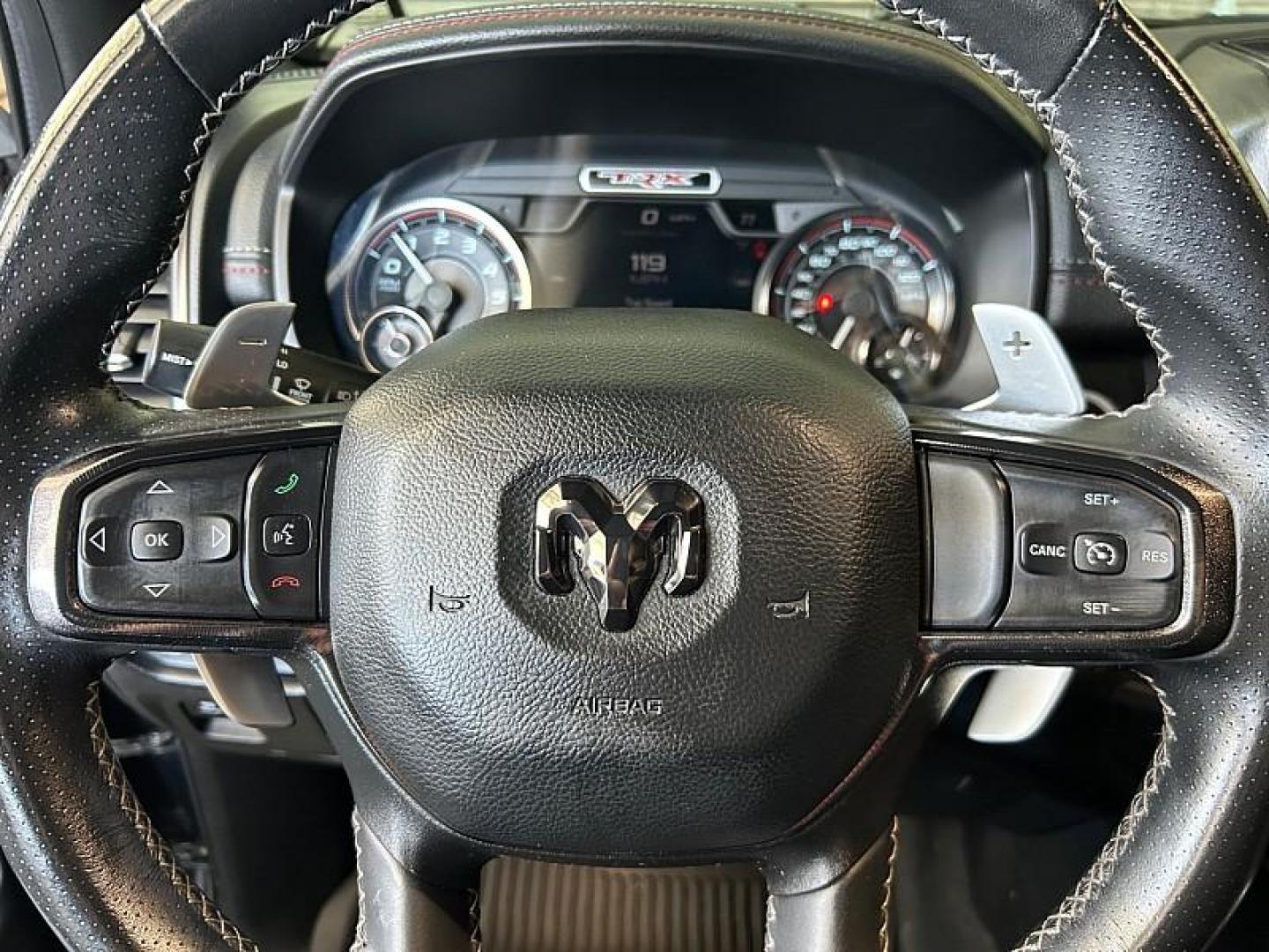 2022 BLACK Ram 1500 4WD (1C6SRFU91NN) with an V8 HEMI 6.2 Liter engine, Automatic 8-Spd transmission, located at 412 Auto Vista Drive, Palmdale, CA, 93551, (661) 945-0620, 34.592636, -118.136681 - Photo#21