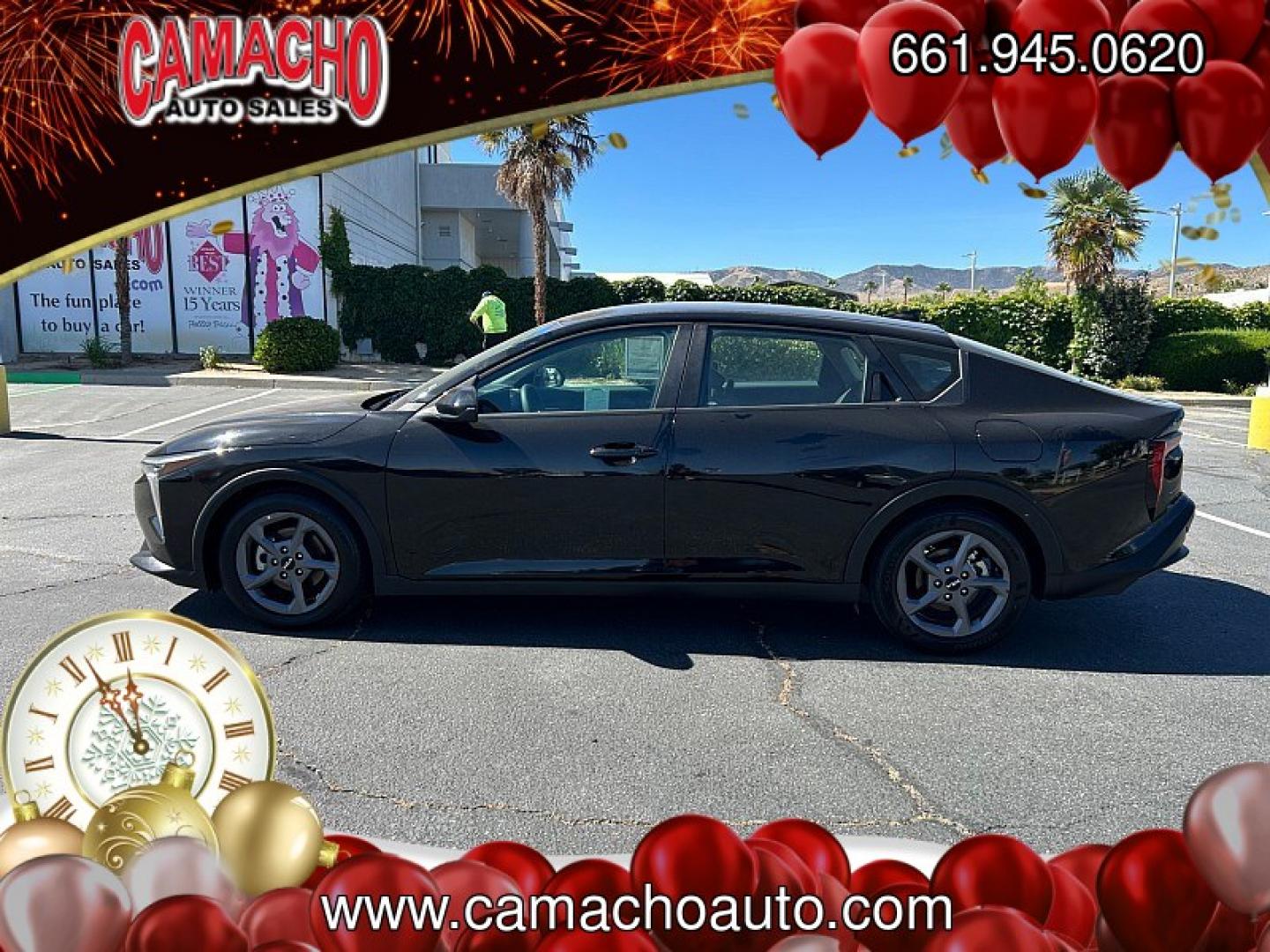 2025 BLACK Kia K4 (3KPFT4DE6SE) with an 4-Cyl 2.0 Liter engine, Automatic IVT transmission, located at 412 Auto Vista Drive, Palmdale, CA, 93551, (661) 945-0620, 34.592636, -118.136681- Photo#5