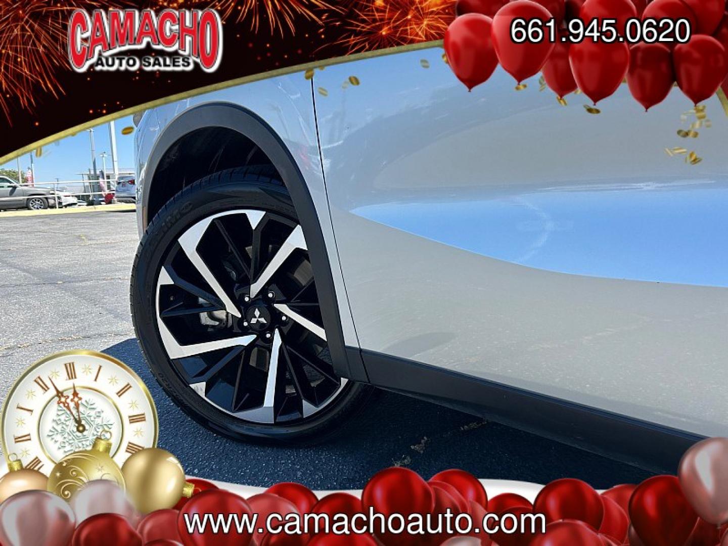 2024 SILVER Mitsubishi Outlander (JA4J4VA88RZ) with an 4-Cyl 2.5 Liter engine, Automatic CVT transmission, located at 412 Auto Vista Drive, Palmdale, CA, 93551, (661) 945-0620, 34.592636, -118.136681 - Photo#10