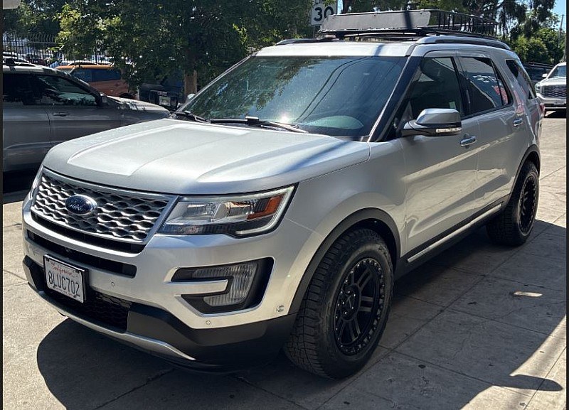photo of 2017 Ford Explorer 