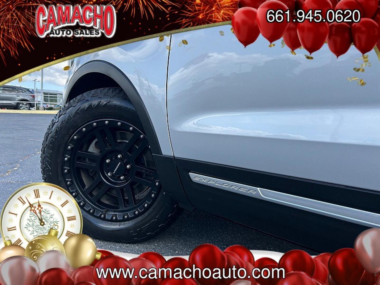 2017 SILVER Ford Explorer (1FM5K8HT2HG) with an V6 EcoBoost TT 3.5L engine, Auto 6-Spd SelectShift transmission, located at 412 Auto Vista Drive, Palmdale, CA, 93551, (661) 945-0620, 34.592636, -118.136681 - Photo#8