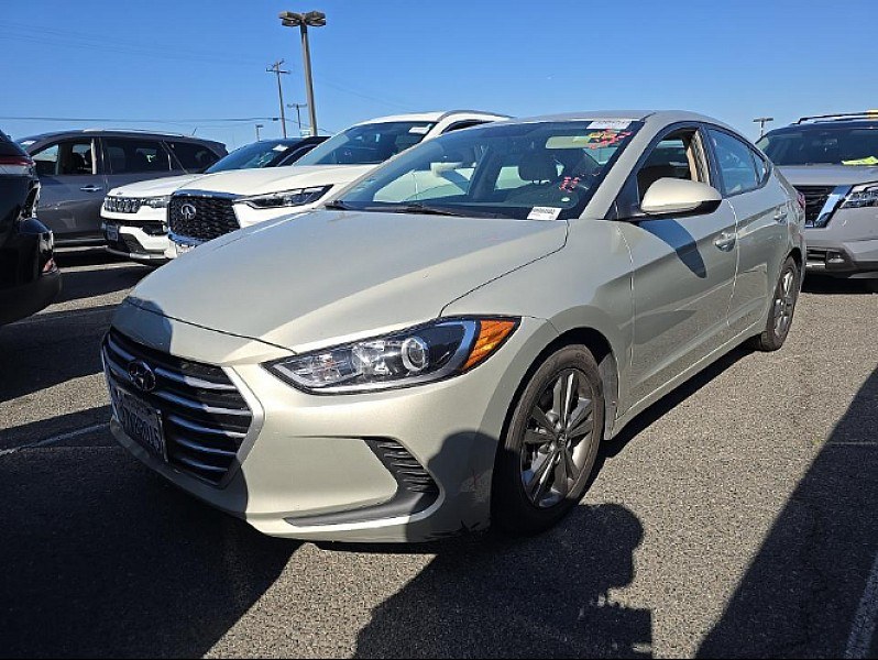 photo of 2017 HYUNDAI ELANTRA 