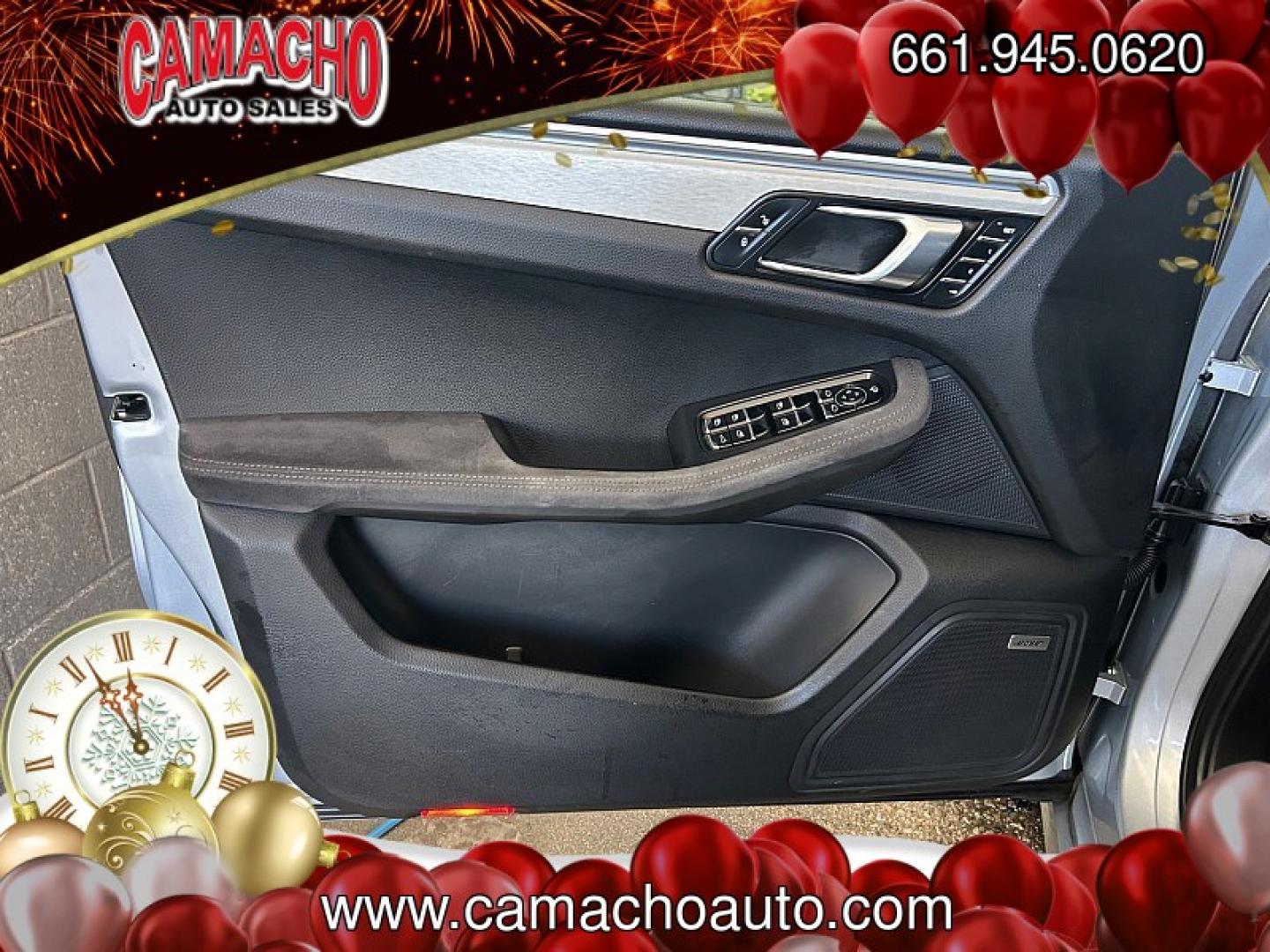 2018 SILVER Porsche Macan (WP1AG2A59JL) with an V6 Twin Turbo 3.0 Liter engine, Auto 7-Spd PDK Dbl-Cltch transmission, located at 412 Auto Vista Drive, Palmdale, CA, 93551, (661) 945-0620, 34.592636, -118.136681- Photo#17