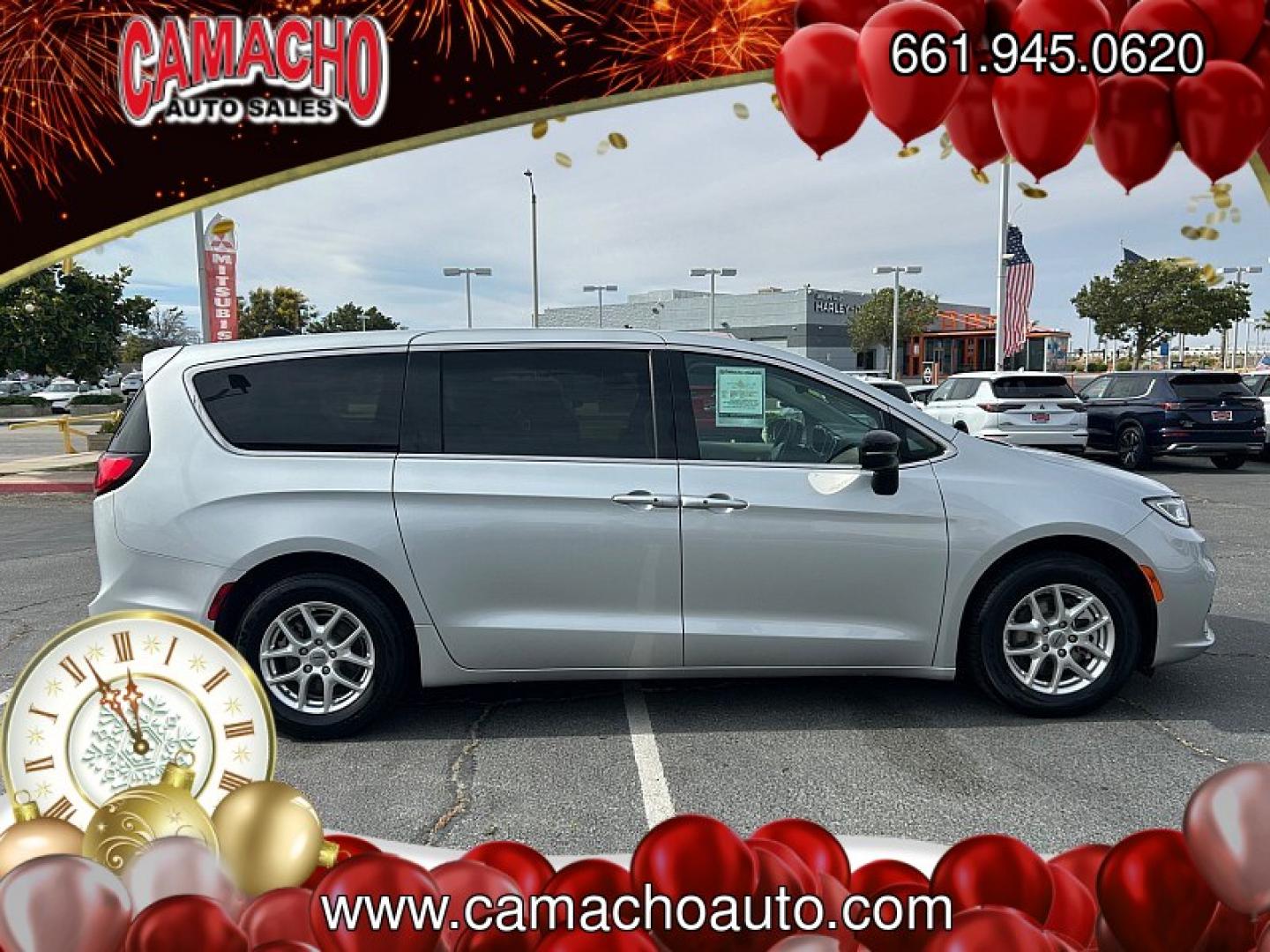 2024 WHITE Chrysler Pacifica (2C4RC1BG0RR) with an V6 3.6 Liter engine, Automatic 9-Spd transmission, located at 412 Auto Vista Drive, Palmdale, CA, 93551, (661) 945-0620, 34.592636, -118.136681- Photo#7