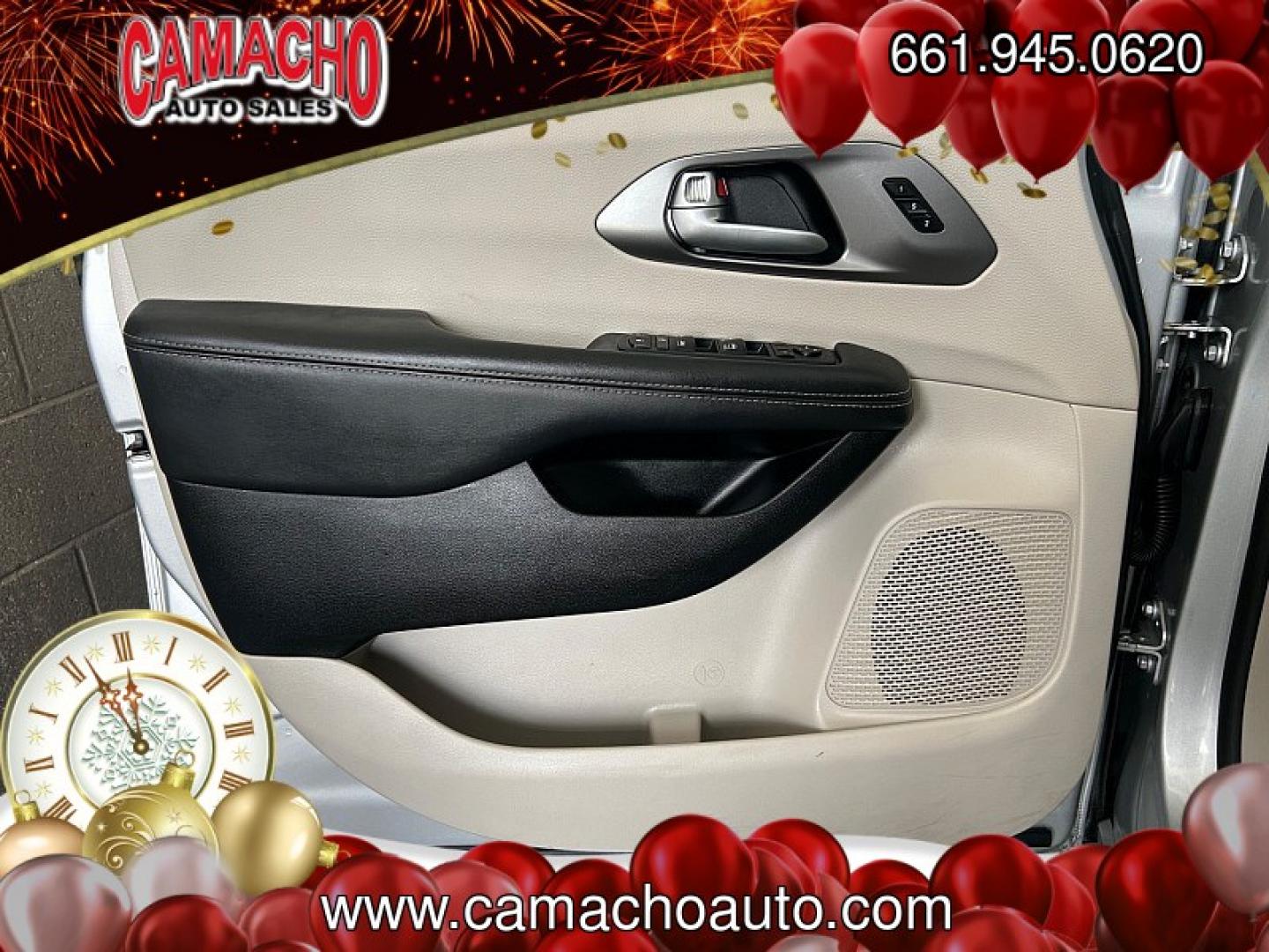 2024 WHITE Chrysler Pacifica (2C4RC1BG0RR) with an V6 3.6 Liter engine, Automatic 9-Spd transmission, located at 412 Auto Vista Drive, Palmdale, CA, 93551, (661) 945-0620, 34.592636, -118.136681- Photo#16