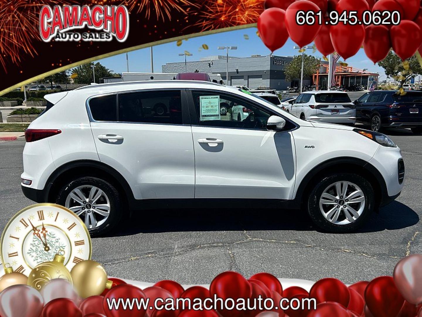 2018 White Kia Sportage (KNDPMCAC9J7) with an 4-Cyl GDI 2.4 Liter engine, Automatic 6-Spd w/Overdrive and Sportmatic transmission, located at 412 Auto Vista Drive, Palmdale, CA, 93551, (661) 945-0620, 34.592636, -118.136681- Photo#3