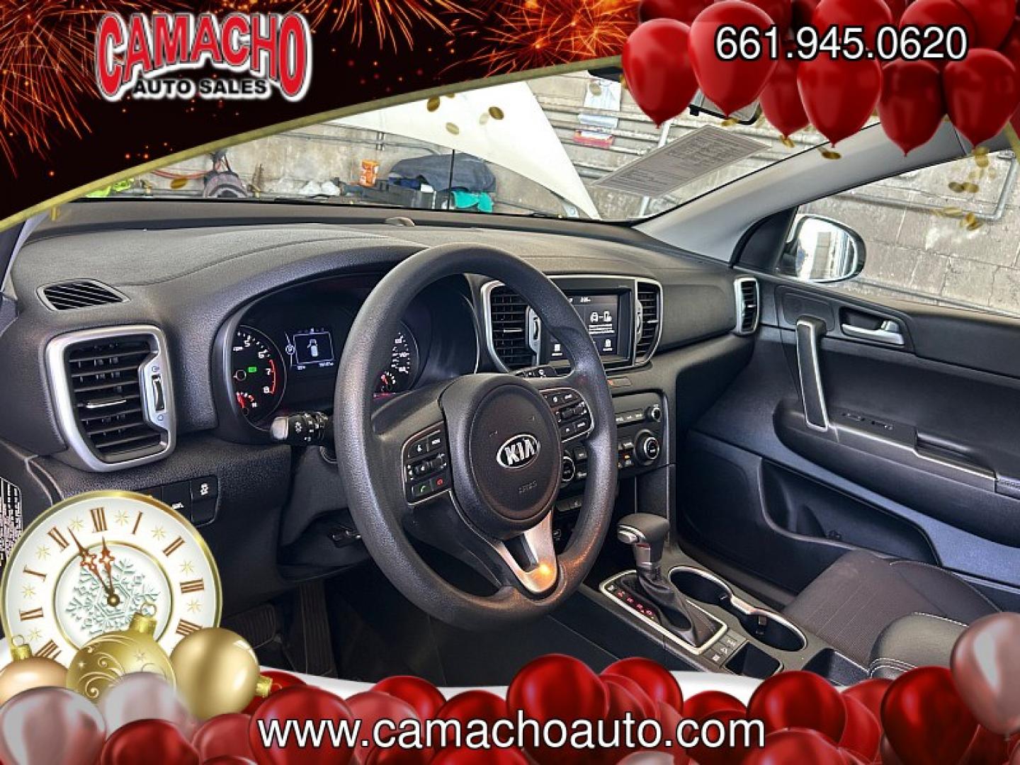 2018 White Kia Sportage (KNDPMCAC9J7) with an 4-Cyl GDI 2.4 Liter engine, Automatic 6-Spd w/Overdrive and Sportmatic transmission, located at 412 Auto Vista Drive, Palmdale, CA, 93551, (661) 945-0620, 34.592636, -118.136681- Photo#17