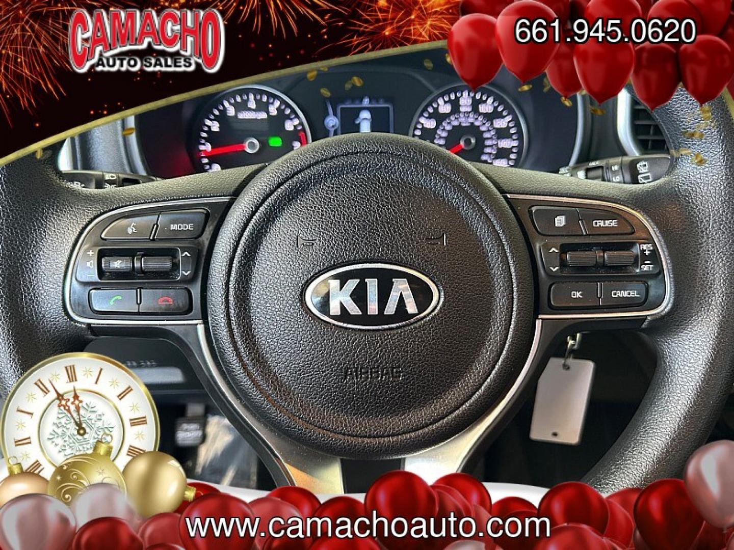 2018 White Kia Sportage (KNDPMCAC9J7) with an 4-Cyl GDI 2.4 Liter engine, Automatic 6-Spd w/Overdrive and Sportmatic transmission, located at 412 Auto Vista Drive, Palmdale, CA, 93551, (661) 945-0620, 34.592636, -118.136681- Photo#18