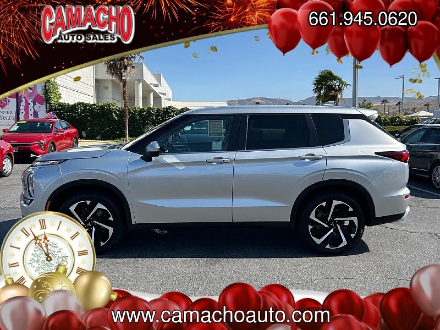 2024 Silver Mitsubishi Outlander (JA4J4VA84RZ) with an 4-Cyl 2.5 Liter engine, Automatic CVT transmission, located at 412 Auto Vista Drive, Palmdale, CA, 93551, (661) 945-0620, 34.592636, -118.136681- Photo#3