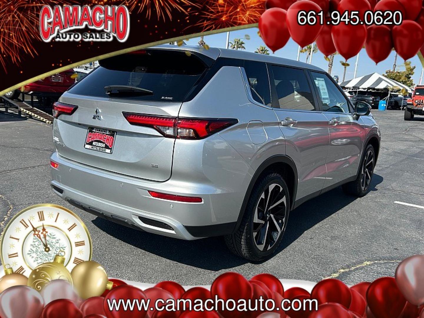 2024 Silver Mitsubishi Outlander (JA4J4VA84RZ) with an 4-Cyl 2.5 Liter engine, Automatic CVT transmission, located at 412 Auto Vista Drive, Palmdale, CA, 93551, (661) 945-0620, 34.592636, -118.136681- Photo#10