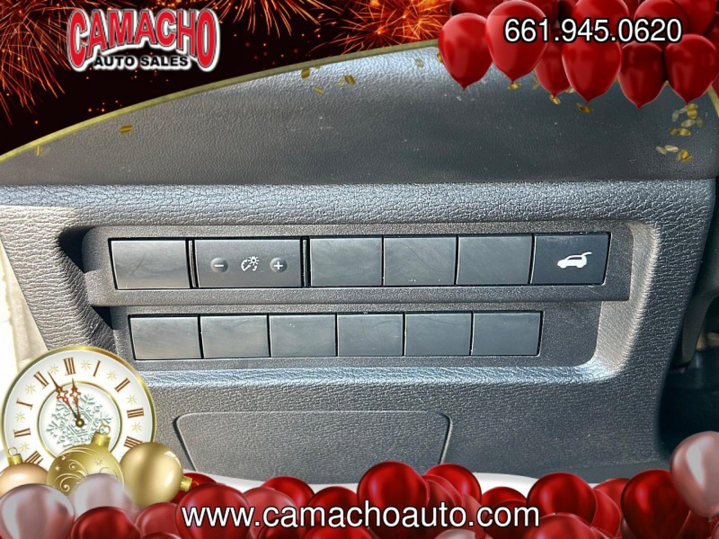 2024 Silver Mitsubishi Outlander (JA4J4VA84RZ) with an 4-Cyl 2.5 Liter engine, Automatic CVT transmission, located at 412 Auto Vista Drive, Palmdale, CA, 93551, (661) 945-0620, 34.592636, -118.136681- Photo#25