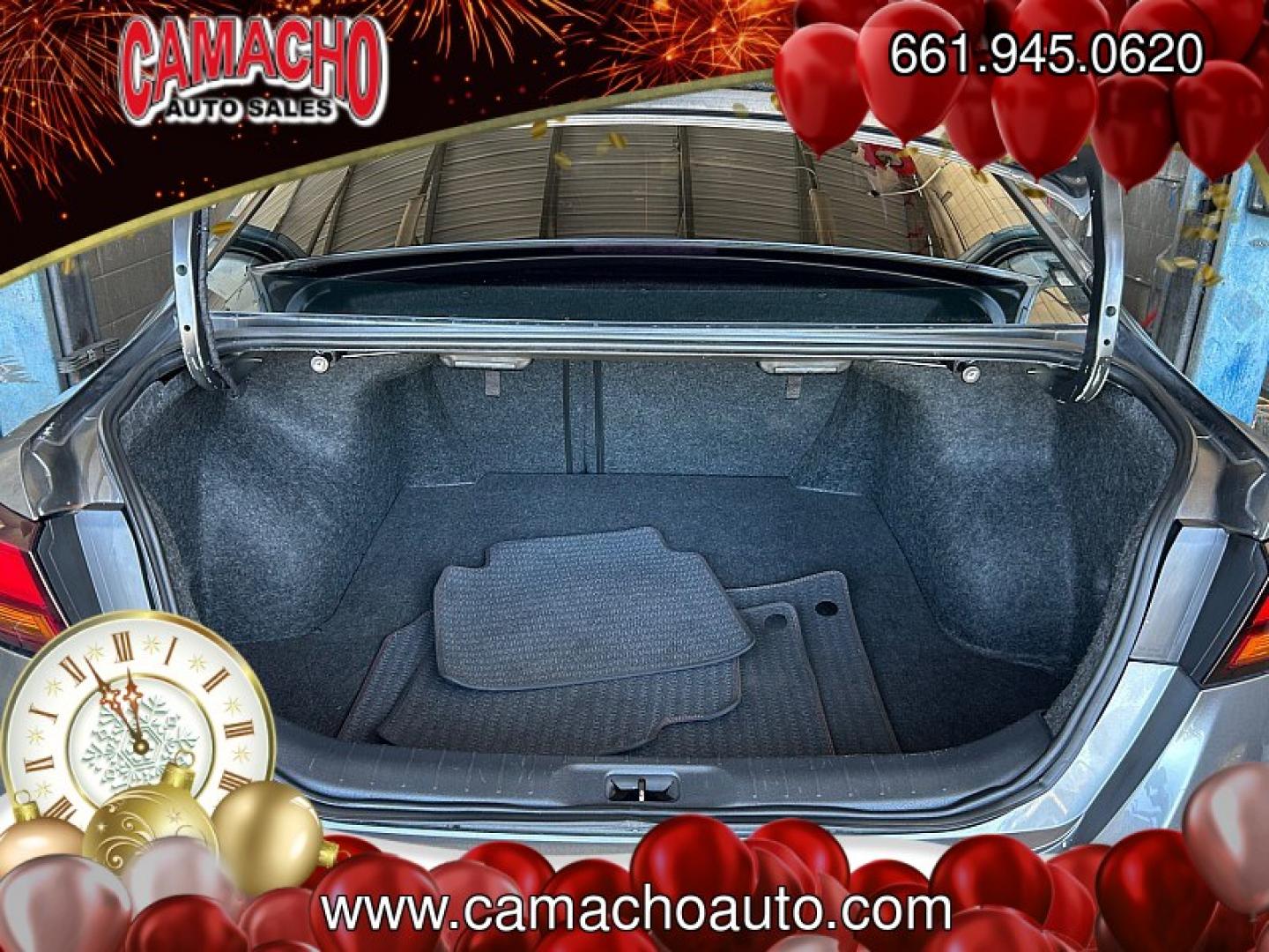 2019 Gray Nissan Altima (1N4BL4CV7KN) with an 4-Cyl 2.5 Liter engine, Automatic Xtronic CVT transmission, located at 412 Auto Vista Drive, Palmdale, CA, 93551, (661) 945-0620, 34.592636, -118.136681- Photo#17