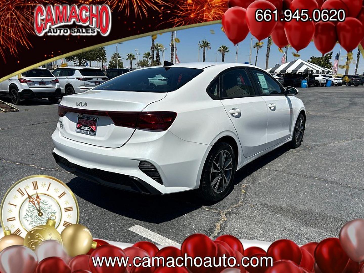 2023 White Kia Forte (3KPF24AD2PE) with an 4-Cyl 2.0 Liter engine, Automatic IVT transmission, located at 412 Auto Vista Drive, Palmdale, CA, 93551, (661) 945-0620, 34.592636, -118.136681- Photo#4