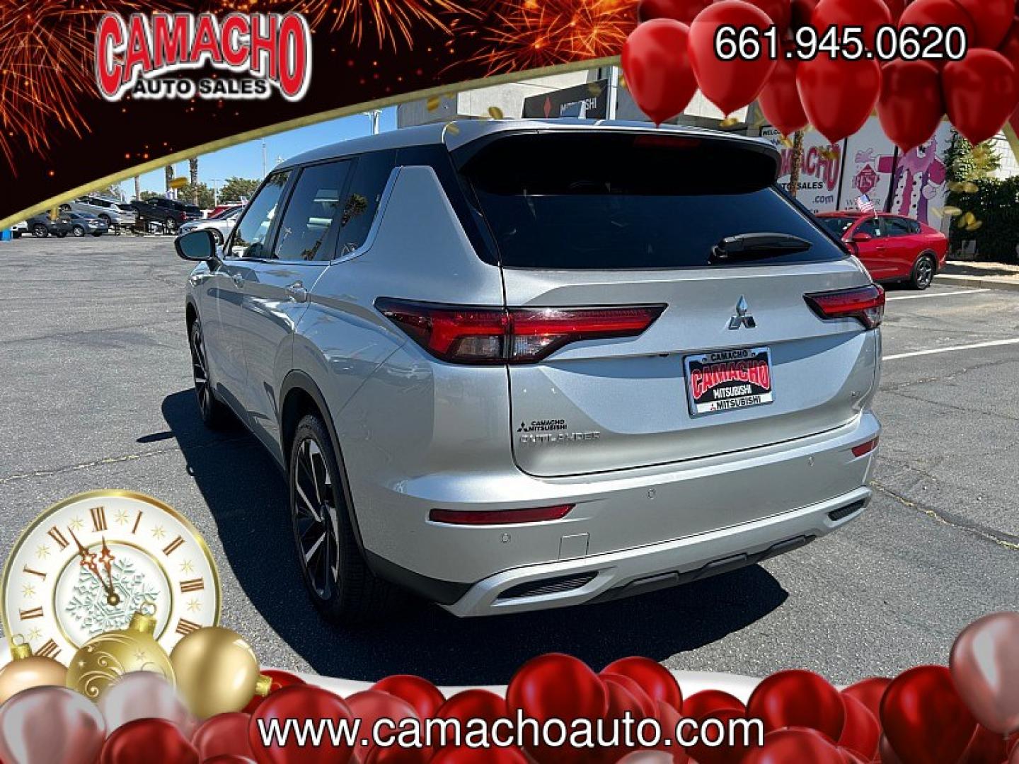 2024 Silver Mitsubishi Outlander (JA4J3VA80RZ) with an 4-Cyl 2.5 Liter engine, Automatic CVT transmission, located at 412 Auto Vista Drive, Palmdale, CA, 93551, (661) 945-0620, 34.592636, -118.136681- Photo#3
