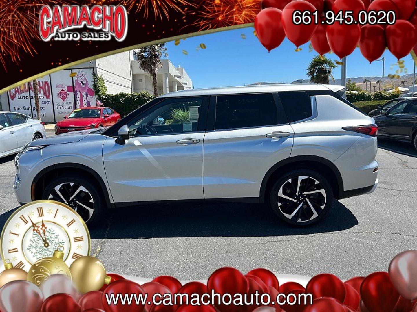2024 Silver Mitsubishi Outlander (JA4J3VA80RZ) with an 4-Cyl 2.5 Liter engine, Automatic CVT transmission, located at 412 Auto Vista Drive, Palmdale, CA, 93551, (661) 945-0620, 34.592636, -118.136681- Photo#4