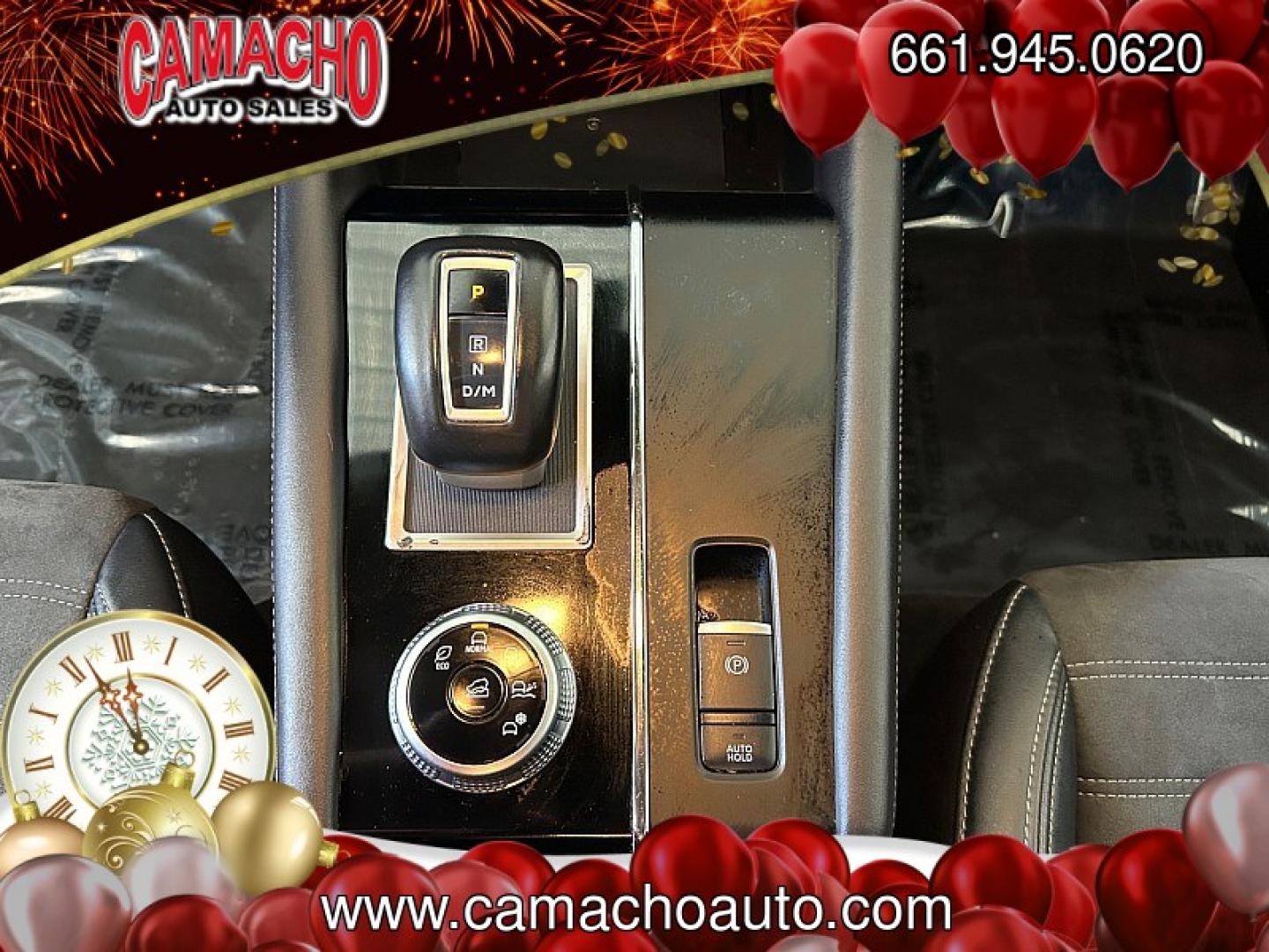 2024 Silver Mitsubishi Outlander (JA4J3VA80RZ) with an 4-Cyl 2.5 Liter engine, Automatic CVT transmission, located at 412 Auto Vista Drive, Palmdale, CA, 93551, (661) 945-0620, 34.592636, -118.136681- Photo#18