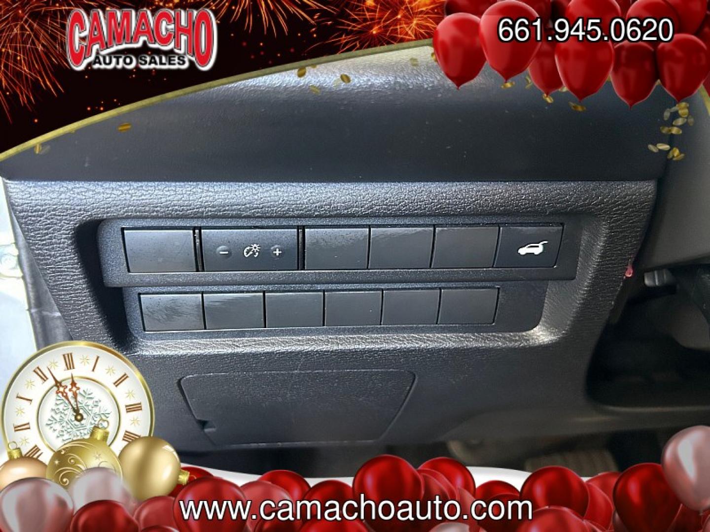 2024 Silver Mitsubishi Outlander (JA4J3VA80RZ) with an 4-Cyl 2.5 Liter engine, Automatic CVT transmission, located at 412 Auto Vista Drive, Palmdale, CA, 93551, (661) 945-0620, 34.592636, -118.136681- Photo#25