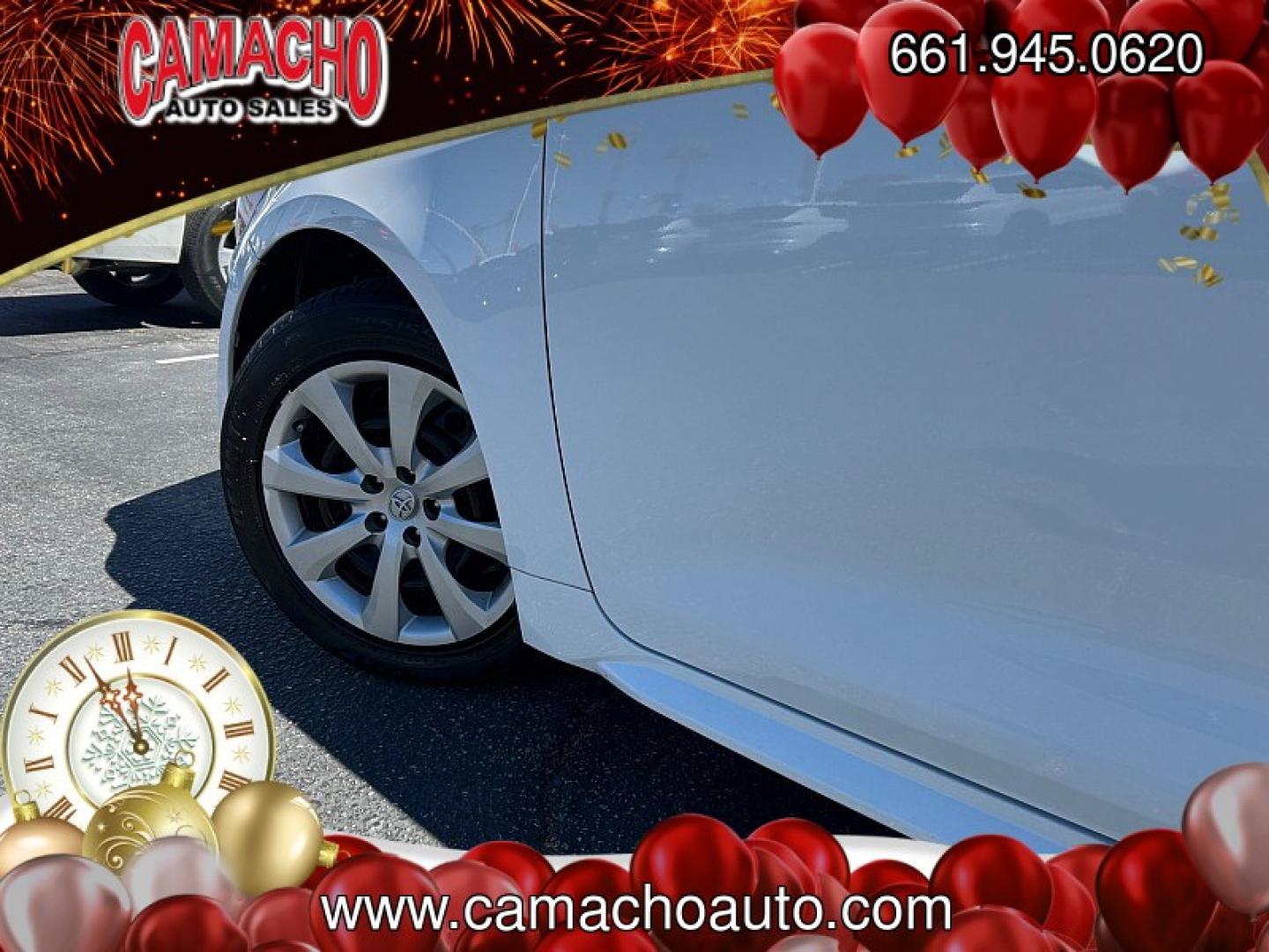 2022 White Toyota Corolla (5YFEPMAE4NP) with an 4-Cyl 1.8 Liter engine, Automatic CVTi-S transmission, located at 412 Auto Vista Drive, Palmdale, CA, 93551, (661) 945-0620, 34.592636, -118.136681- Photo#8