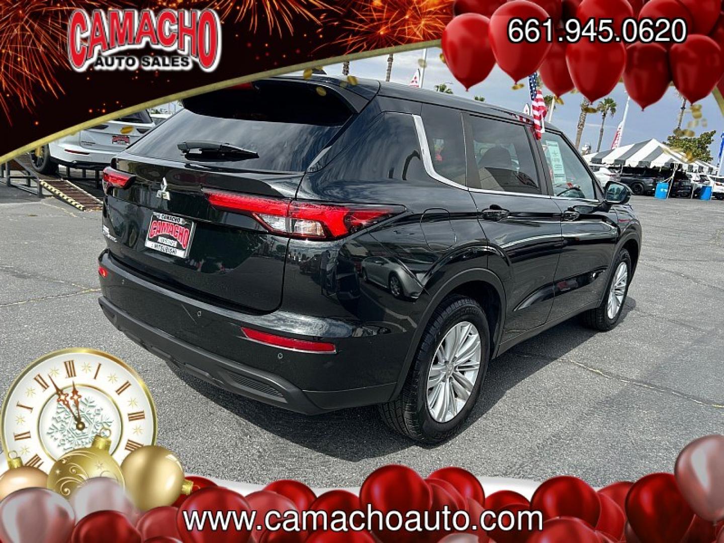 2023 Black Mitsubishi Outlander (JA4J3TA84PZ) with an 4-Cyl 2.5 Liter engine, Automatic CVT transmission, located at 412 Auto Vista Drive, Palmdale, CA, 93551, (661) 945-0620, 34.592636, -118.136681- Photo#4