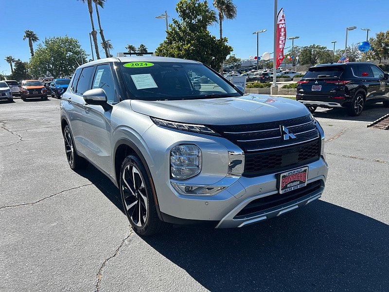 photo of 2024 Mitsubishi Outlander