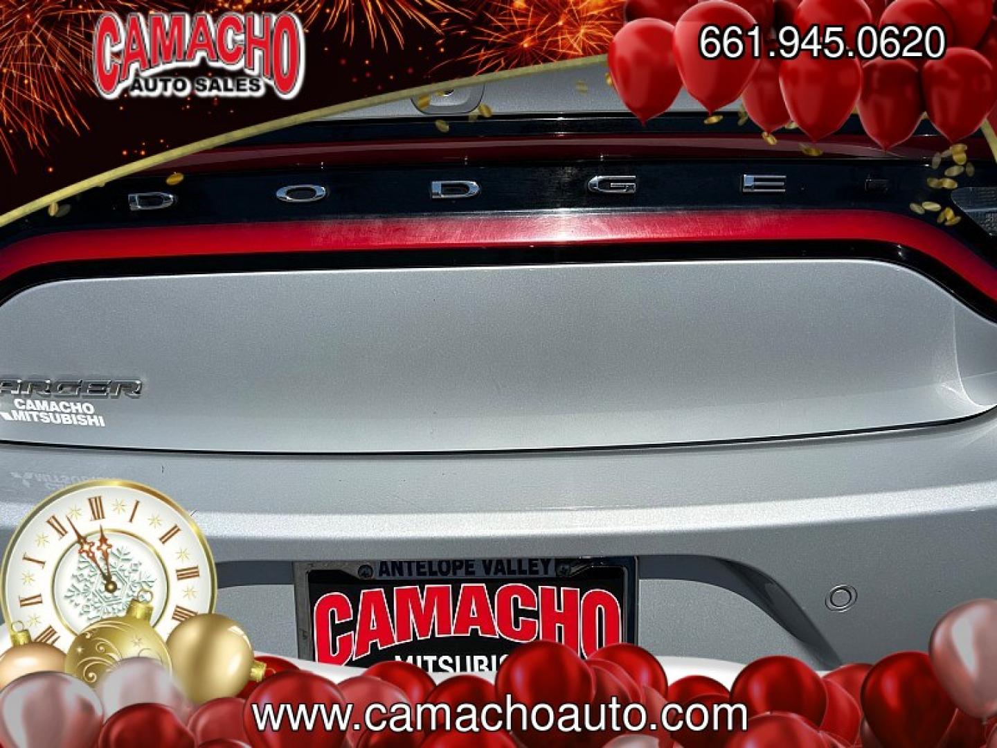 2022 Silver Dodge Charger (2C3CDXBG5NH) with an V6 3.6 Liter engine, Automatic 8-Spd w/AutoStick transmission, located at 412 Auto Vista Drive, Palmdale, CA, 93551, (661) 945-0620, 34.592636, -118.136681- Photo#12