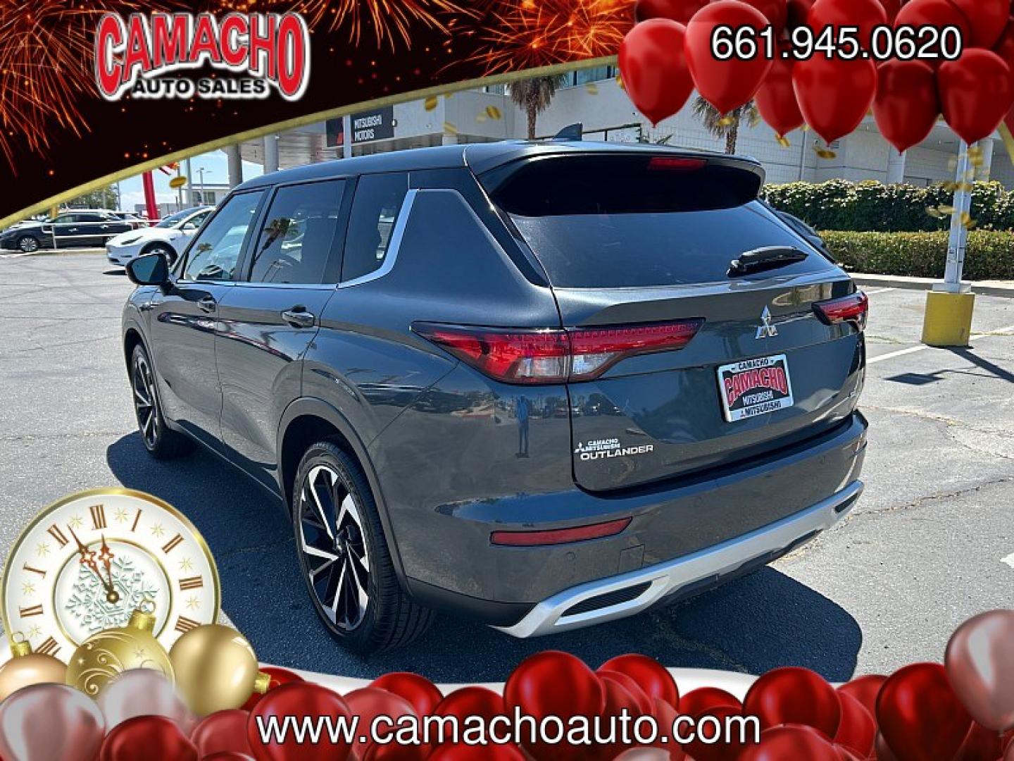 2024 Silver Mitsubishi Outlander (JA4J3VA83RZ) with an 4-Cyl 2.5 Liter engine, Automatic CVT transmission, located at 412 Auto Vista Drive, Palmdale, CA, 93551, (661) 945-0620, 34.592636, -118.136681- Photo#9