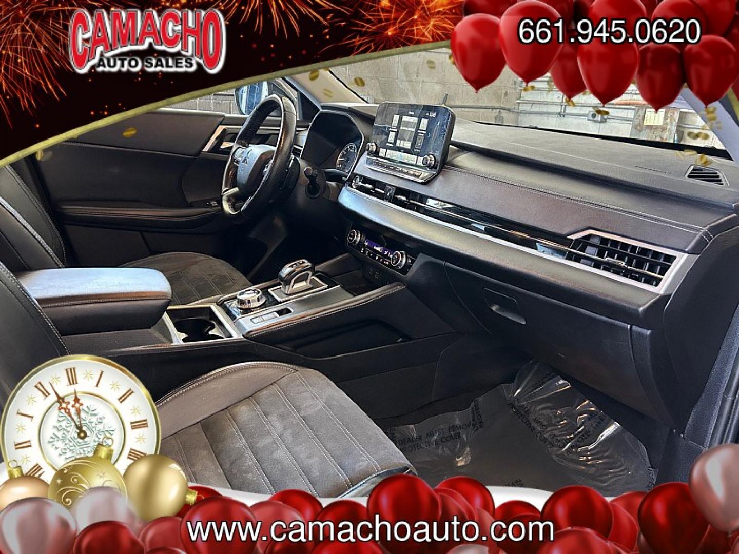 2024 Black Mitsubishi Outlander (JA4J3VA85RZ) with an 4-Cyl 2.5 Liter engine, Automatic CVT transmission, located at 412 Auto Vista Drive, Palmdale, CA, 93551, (661) 945-0620, 34.592636, -118.136681- Photo#29