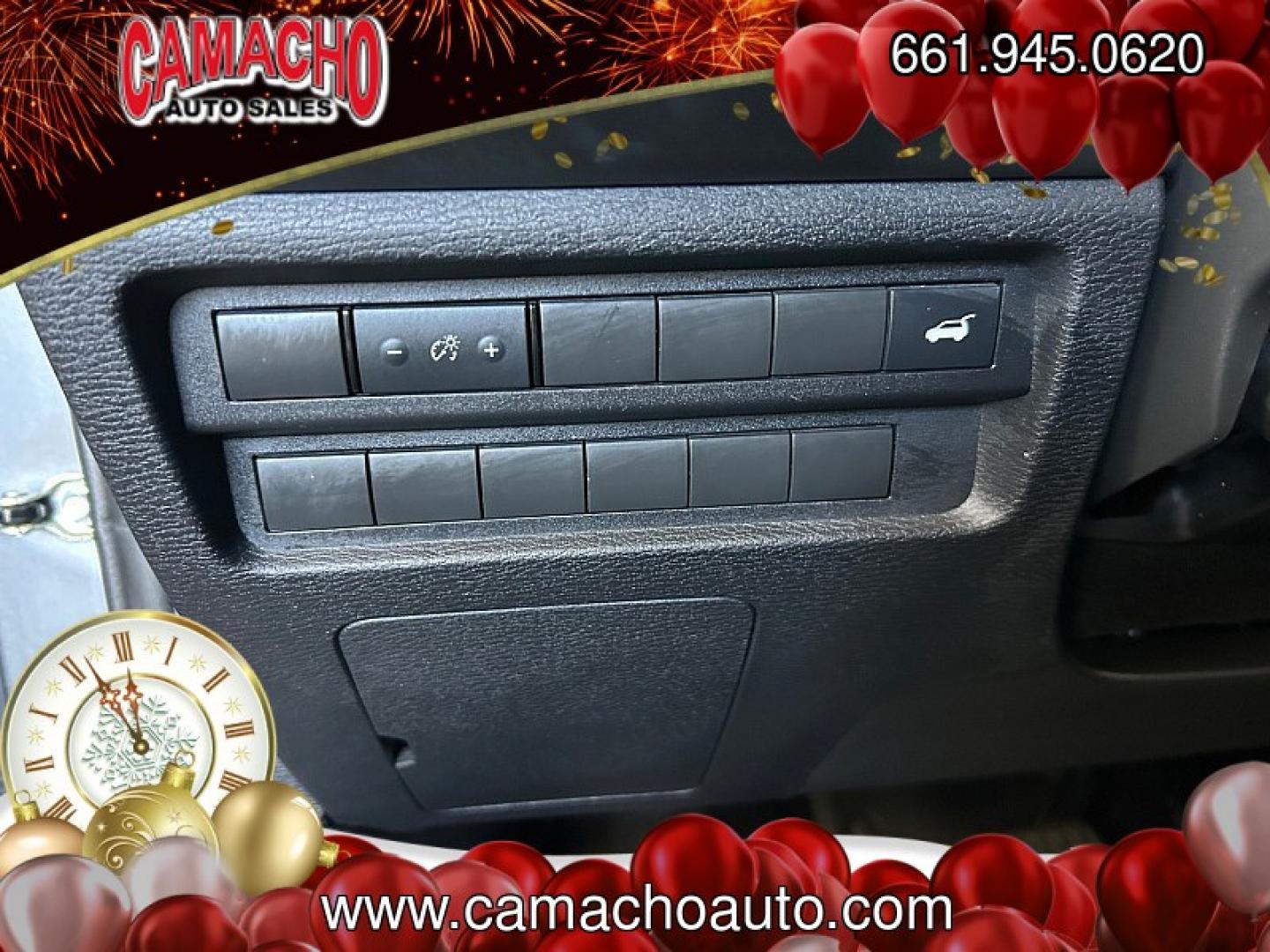 2024 Gray Mitsubishi Outlander (JA4J3VA87RZ) with an 4-Cyl 2.5 Liter engine, Automatic CVT transmission, located at 412 Auto Vista Drive, Palmdale, CA, 93551, (661) 945-0620, 34.592636, -118.136681- Photo#28