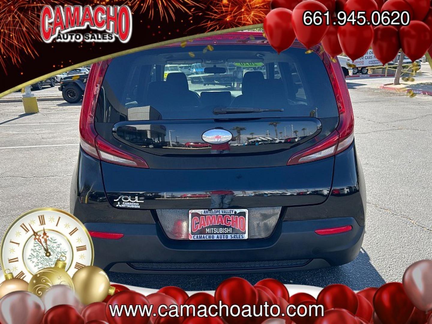 2020 Black Kia Soul (KNDJ23AU6L7) with an 4-Cyl 2.0 Liter engine, Automatic i-VT transmission, located at 412 Auto Vista Drive, Palmdale, CA, 93551, (661) 945-0620, 34.592636, -118.136681- Photo#7