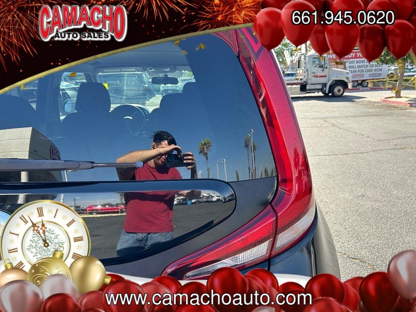 2020 Black Kia Soul (KNDJ23AU6L7) with an 4-Cyl 2.0 Liter engine, Automatic i-VT transmission, located at 412 Auto Vista Drive, Palmdale, CA, 93551, (661) 945-0620, 34.592636, -118.136681- Photo#12