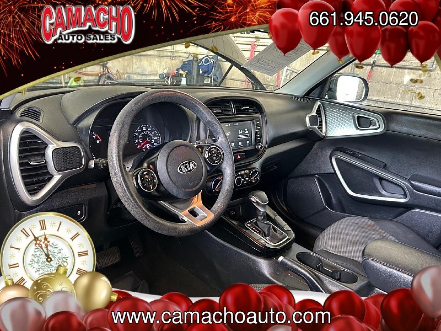 2020 Black Kia Soul (KNDJ23AU6L7) with an 4-Cyl 2.0 Liter engine, Automatic i-VT transmission, located at 412 Auto Vista Drive, Palmdale, CA, 93551, (661) 945-0620, 34.592636, -118.136681- Photo#17