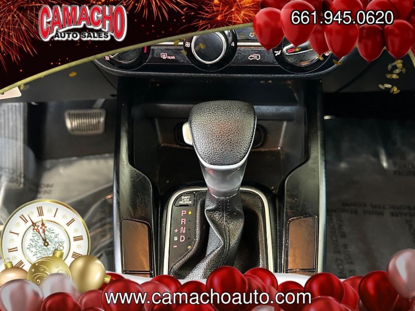 2020 Black Kia Soul (KNDJ23AU6L7) with an 4-Cyl 2.0 Liter engine, Automatic i-VT transmission, located at 412 Auto Vista Drive, Palmdale, CA, 93551, (661) 945-0620, 34.592636, -118.136681- Photo#23
