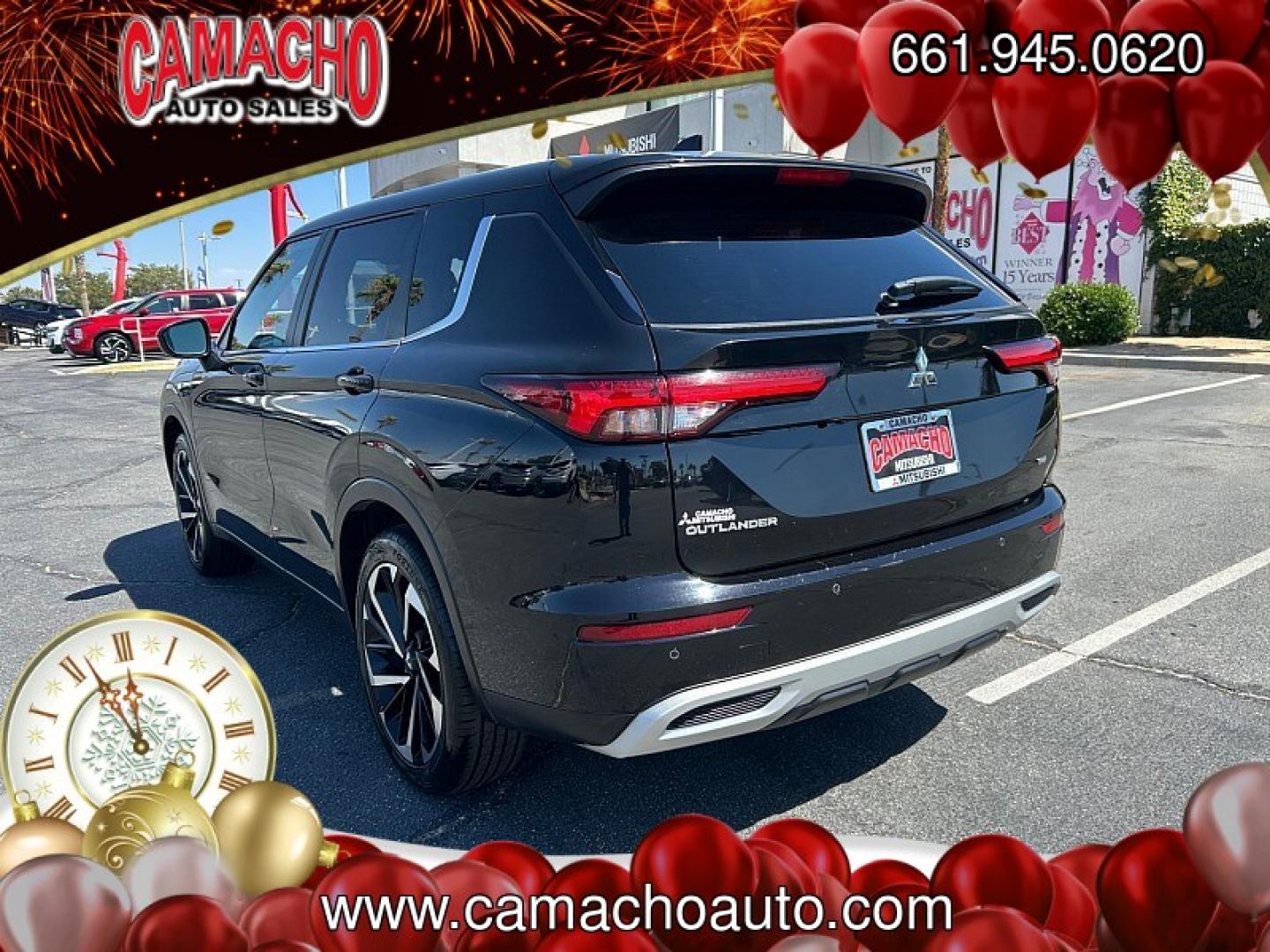 2024 Black Mitsubishi Outlander (JA4J3VA80RZ) with an 4-Cyl 2.5 Liter engine, Automatic CVT transmission, located at 412 Auto Vista Drive, Palmdale, CA, 93551, (661) 945-0620, 34.592636, -118.136681- Photo#2