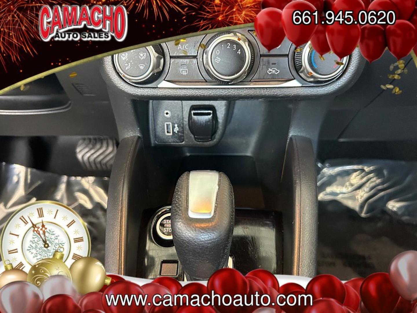 2020 Silver Nissan Versa (3N1CN8EV6LL) with an 4-Cyl 1.6 Liter engine, Automatic CVT w/Xtronic transmission, located at 412 Auto Vista Drive, Palmdale, CA, 93551, (661) 945-0620, 34.592636, -118.136681- Photo#19