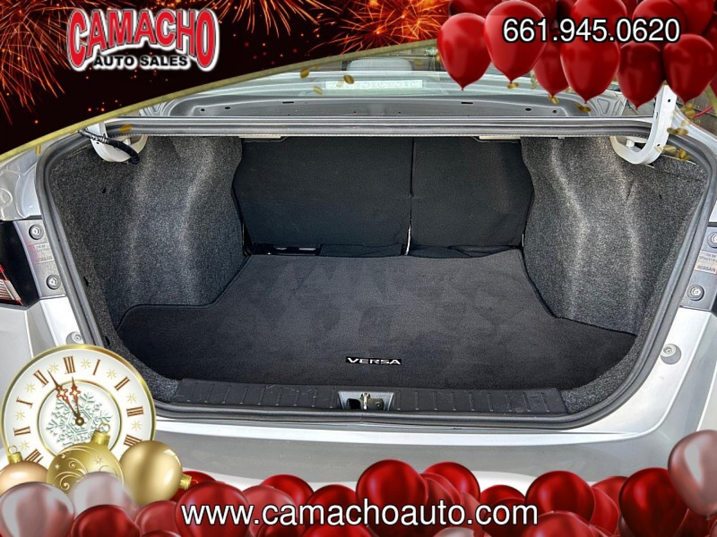 2020 Silver Nissan Versa (3N1CN8EV6LL) with an 4-Cyl 1.6 Liter engine, Automatic CVT w/Xtronic transmission, located at 412 Auto Vista Drive, Palmdale, CA, 93551, (661) 945-0620, 34.592636, -118.136681- Photo#29