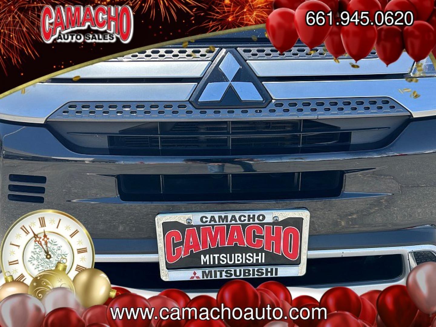 2019 Black Mitsubishi Outlander (JA4AD3A3XKZ) with an 4-Cyl 2.4 Liter engine, Automatic CVT transmission, located at 412 Auto Vista Drive, Palmdale, CA, 93551, (661) 945-0620, 34.592636, -118.136681- Photo#12