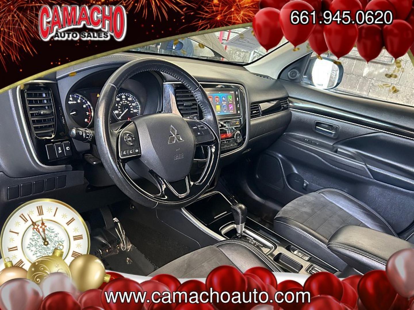 2019 Black Mitsubishi Outlander (JA4AD3A3XKZ) with an 4-Cyl 2.4 Liter engine, Automatic CVT transmission, located at 412 Auto Vista Drive, Palmdale, CA, 93551, (661) 945-0620, 34.592636, -118.136681- Photo#17