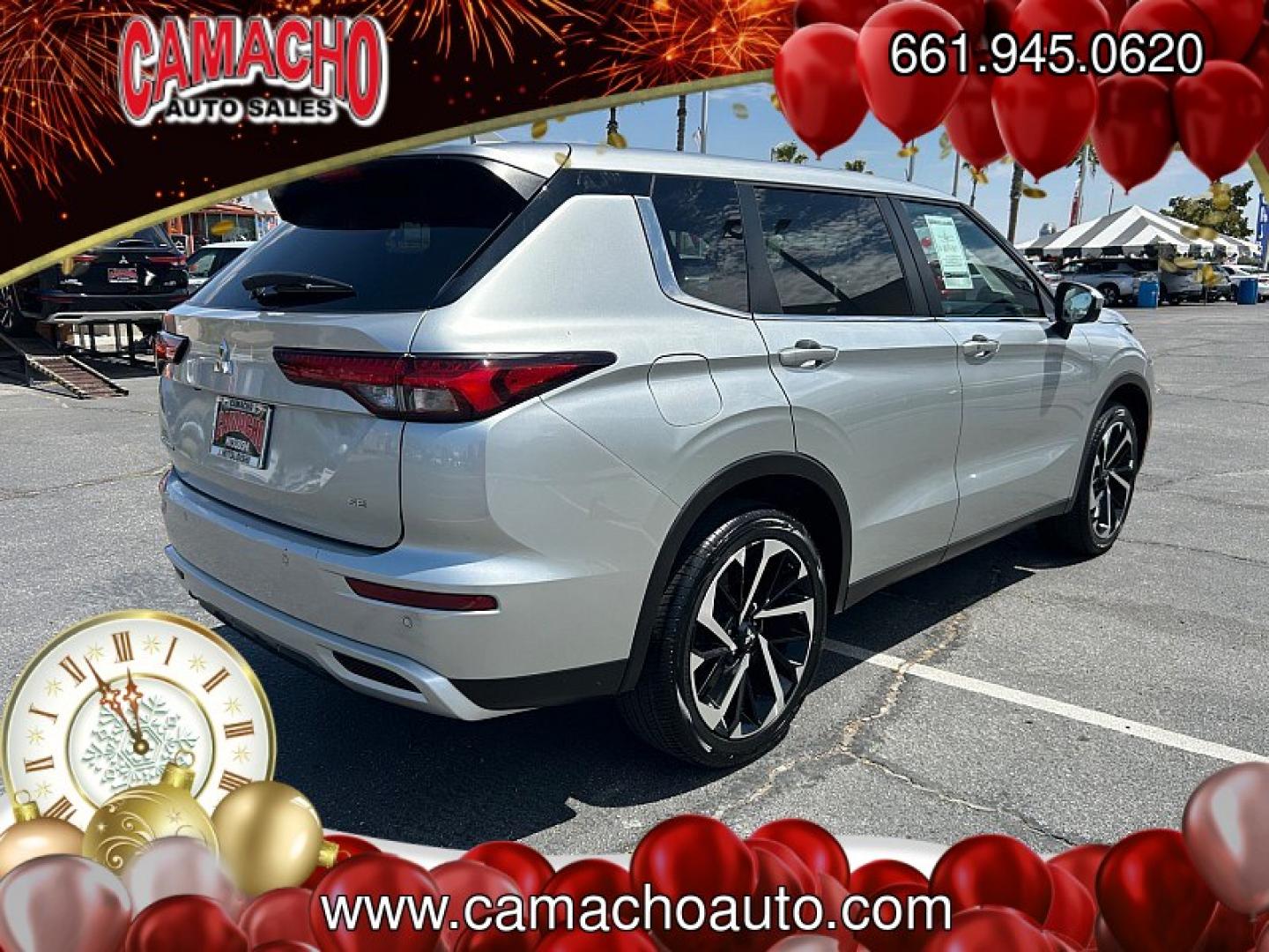 2024 Silver Mitsubishi Outlander (JA4J3VA84RZ) with an 4-Cyl 2.5 Liter engine, Automatic CVT transmission, located at 412 Auto Vista Drive, Palmdale, CA, 93551, (661) 945-0620, 34.592636, -118.136681- Photo#2